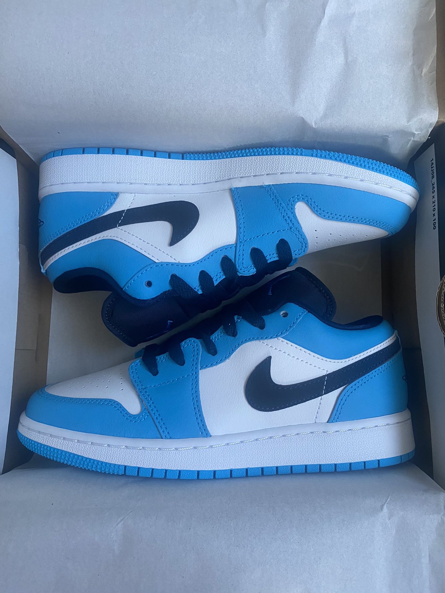 Jordan 1 Low Unc