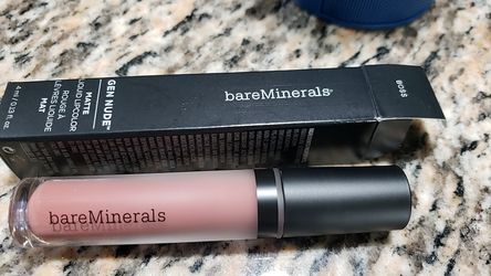 BAREMINERALS matte liquid lipstick in BOSS