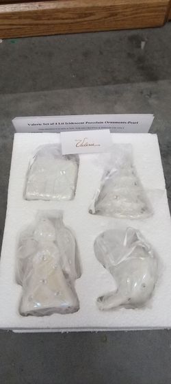 Valerie Set of 4 Lit Iridescent Pearl Porcelain Ornaments - NIB
