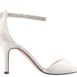 Nina Volanda Ivory Satin with Crystal Ankle-Bracelet and Zipper Entry on a Mid-Heel Size 9