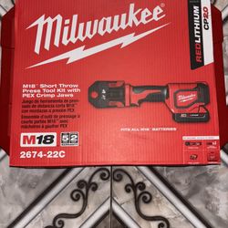 M18 18V Lithium-Ion Cordless Short Throw Press Tool Kit with 3 PEX Crimp Jaws (2) 2.0 Ah Batteries and Charger