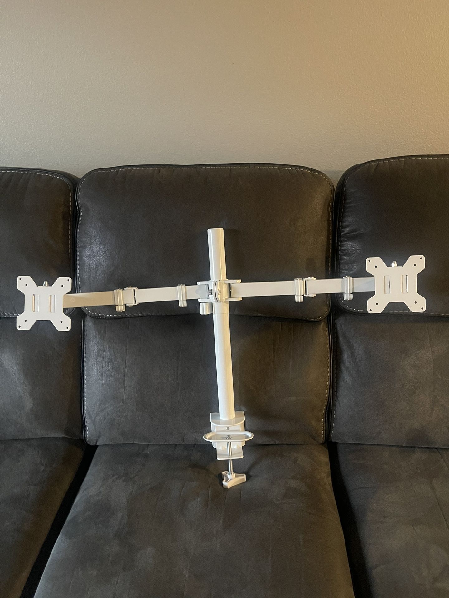 Dual Monitor Desk Mount, Full Motion Adjustable White Monitor Stand for 13–27 Inch Screens, Heavy Duty Arms Hold 22 lbs Each, VESA 75x75/100x100, C Cl