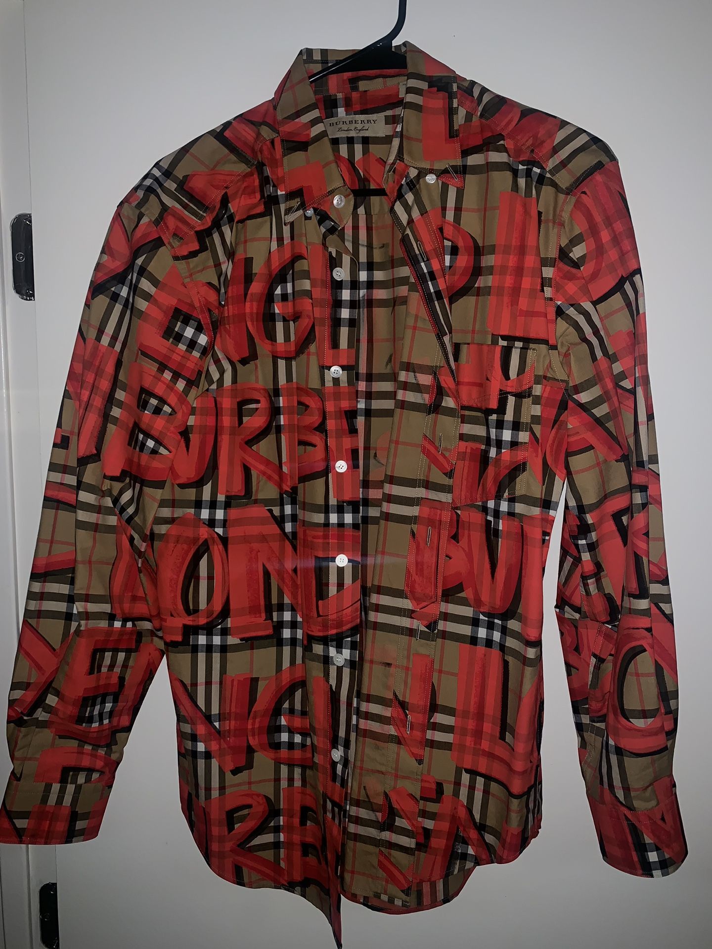 Brand New Men’s Burberry Shirt (Size Small)-$280