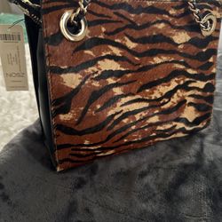 Woman’s Cross Body Bag