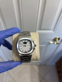 Men’s luxury watch