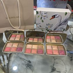 Hourglass ambient lighting edit unlocked - Swan 🤍🦢  FIRM PRICE $130 EACH !! 