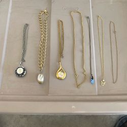 (7) Assorted Necklaces 