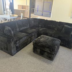 Sectional With Ottoman 