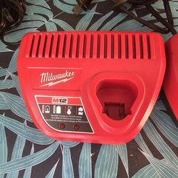Milwaukee M 12