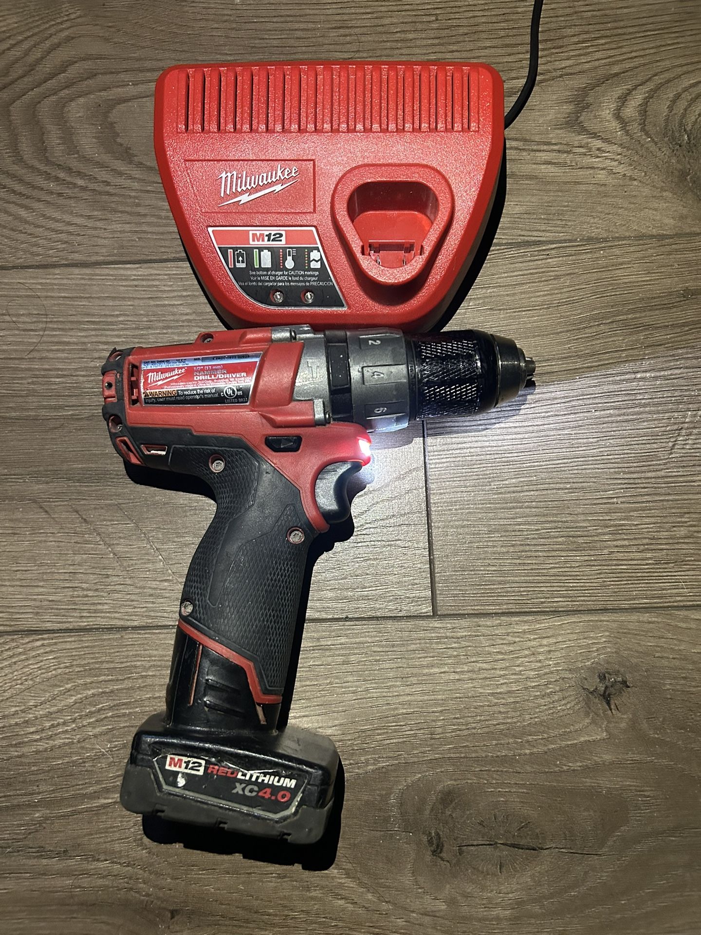 Milwaukee M12 Fuel Hammer Drill Set