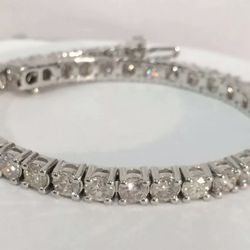 10.25 Carats t.w. Natural Diamonds 14K Tennis Bracelet, 40 Diamonds 1/4 Carats each, (E-F/SI1-SI2), Appraised $27,000
