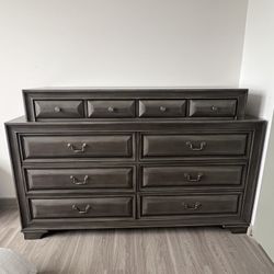 Elegant Dark Wood Dresser with Jewelry Drawer Top,  Great Condition