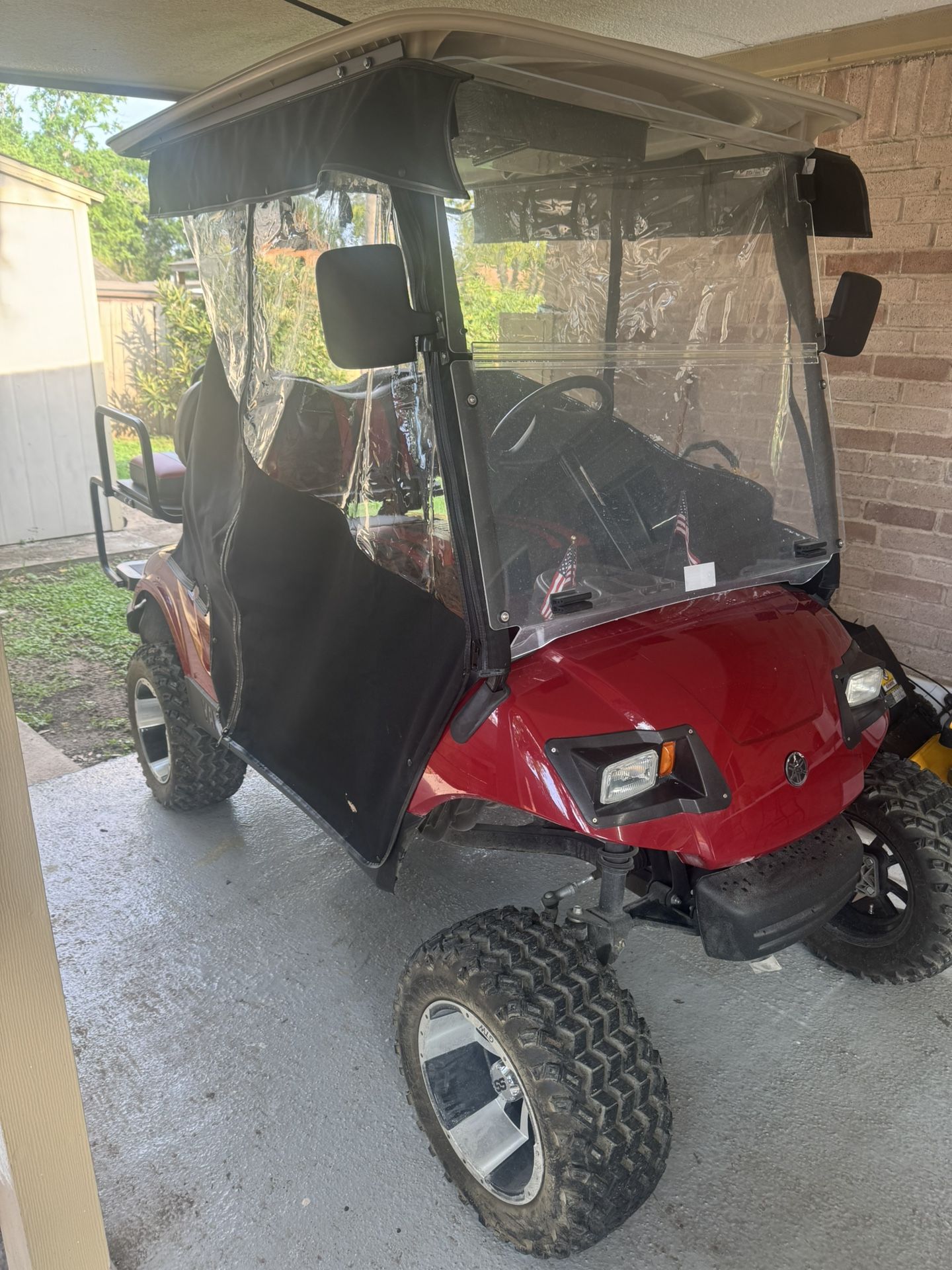 Custom Yamaha Golf Cart
