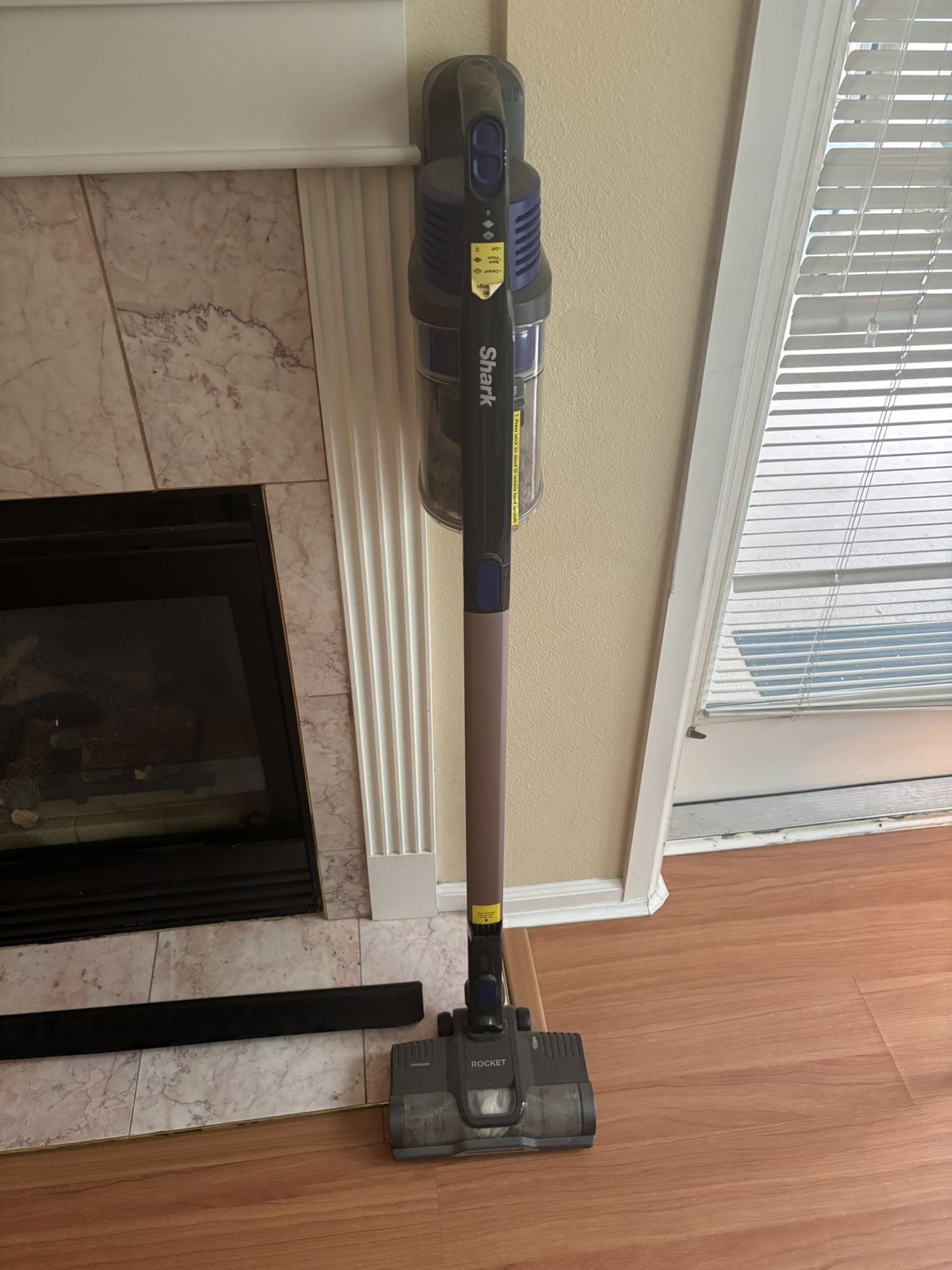Shark Cordless Vacuum Cleaner