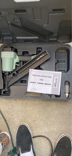 Jepson Angle Finish Nailer with Case