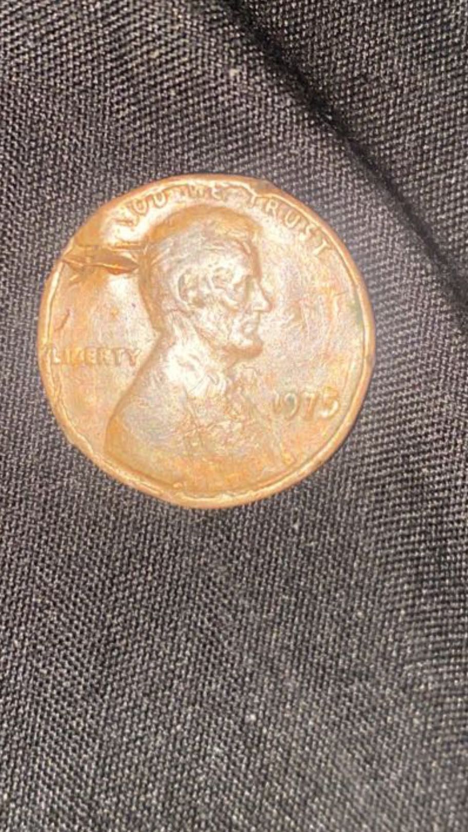 1975 No Mint Lincoln Penny Multiple Errors (No Reverse)