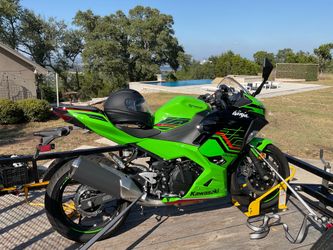Kawasaki motorcycle 2023