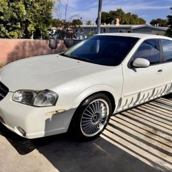 2000 Nissan Maxima