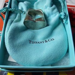 Tiffany & Co Paloma Picasso Heart Ring