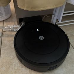 Roomba Y0140