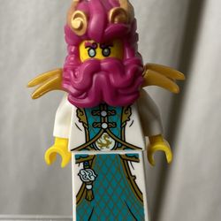 Lego Minifigure mk094 Dragon Of The East Skirt 2022 Monkie Kid  (Rare Collectors Item!)