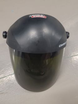 Lincoln faces mask