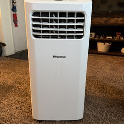 Hisense 12,000 BTU Portable Air Conditioner — Great Condition