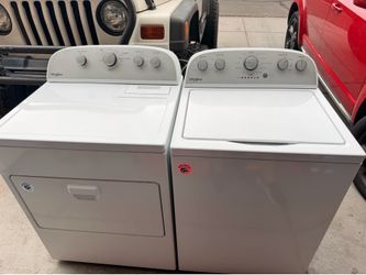 Whirlpool Washer and Dryer Set