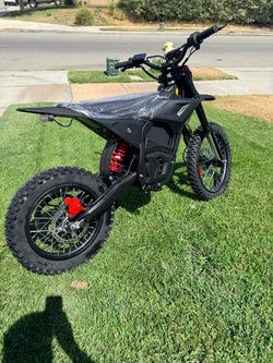 Cemoto 72 V Electric Dirt Bike wheelie king 17inch front tire  /14 inch rear tire
