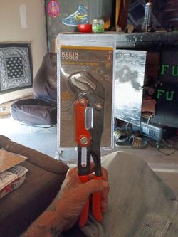 Klein tools sjaw pipe wrench quick adjust