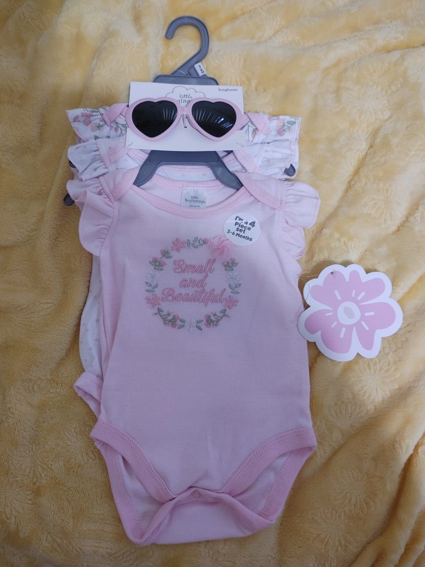 4-Set Baby Onesies Set - New