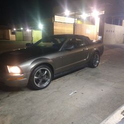 2005 Ford Mustang