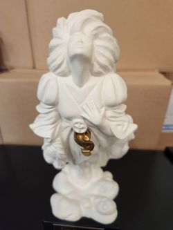 sculpture "The Rapture "
4x4x11H"
by David Magiera, great condition