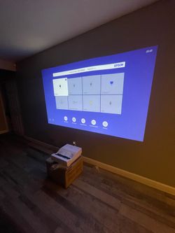Epson short throw Lazer Projector (like new in box)