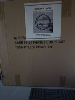 Round wall shelf