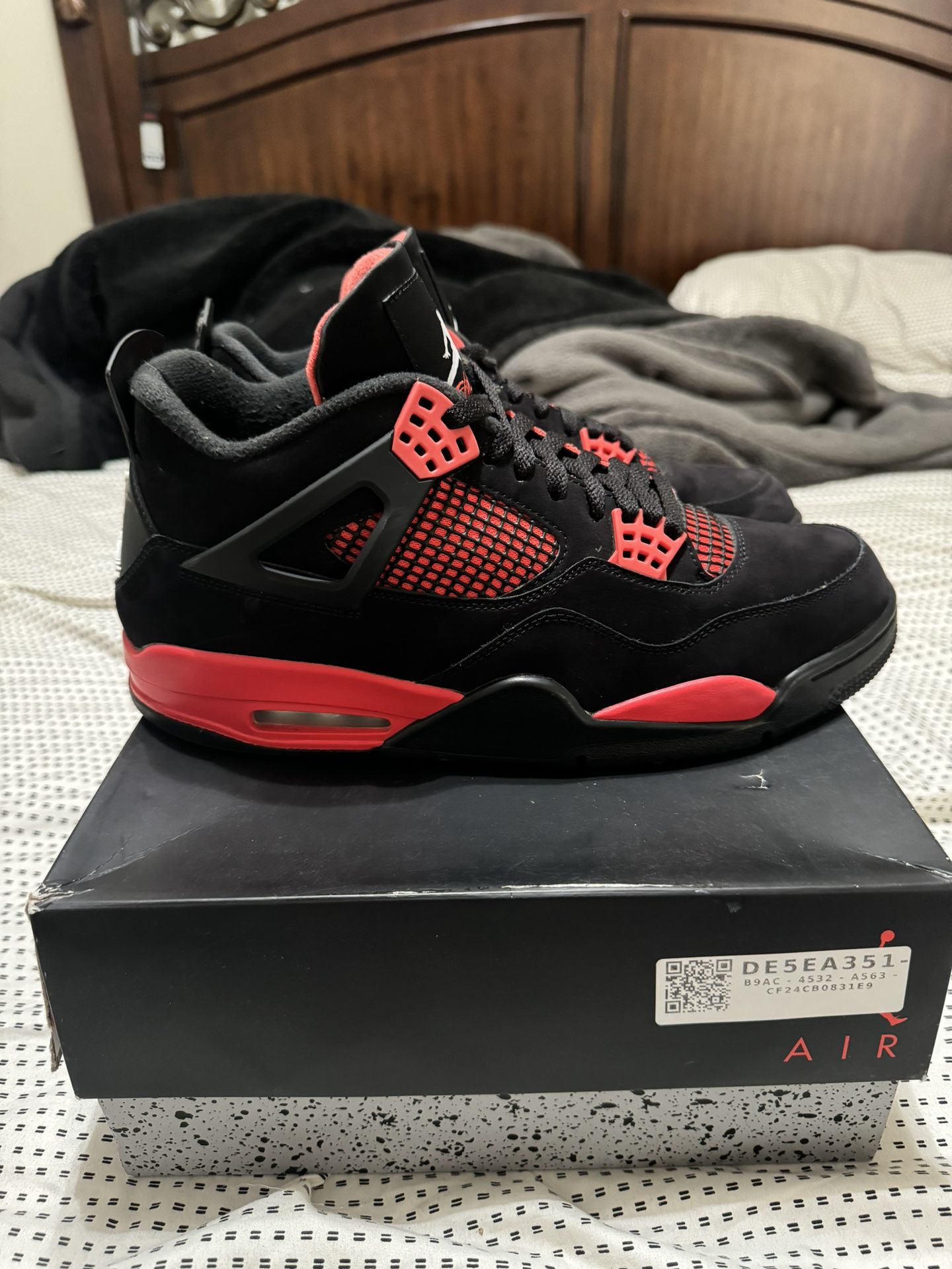 Jordan 4 Red Thunder Size 12