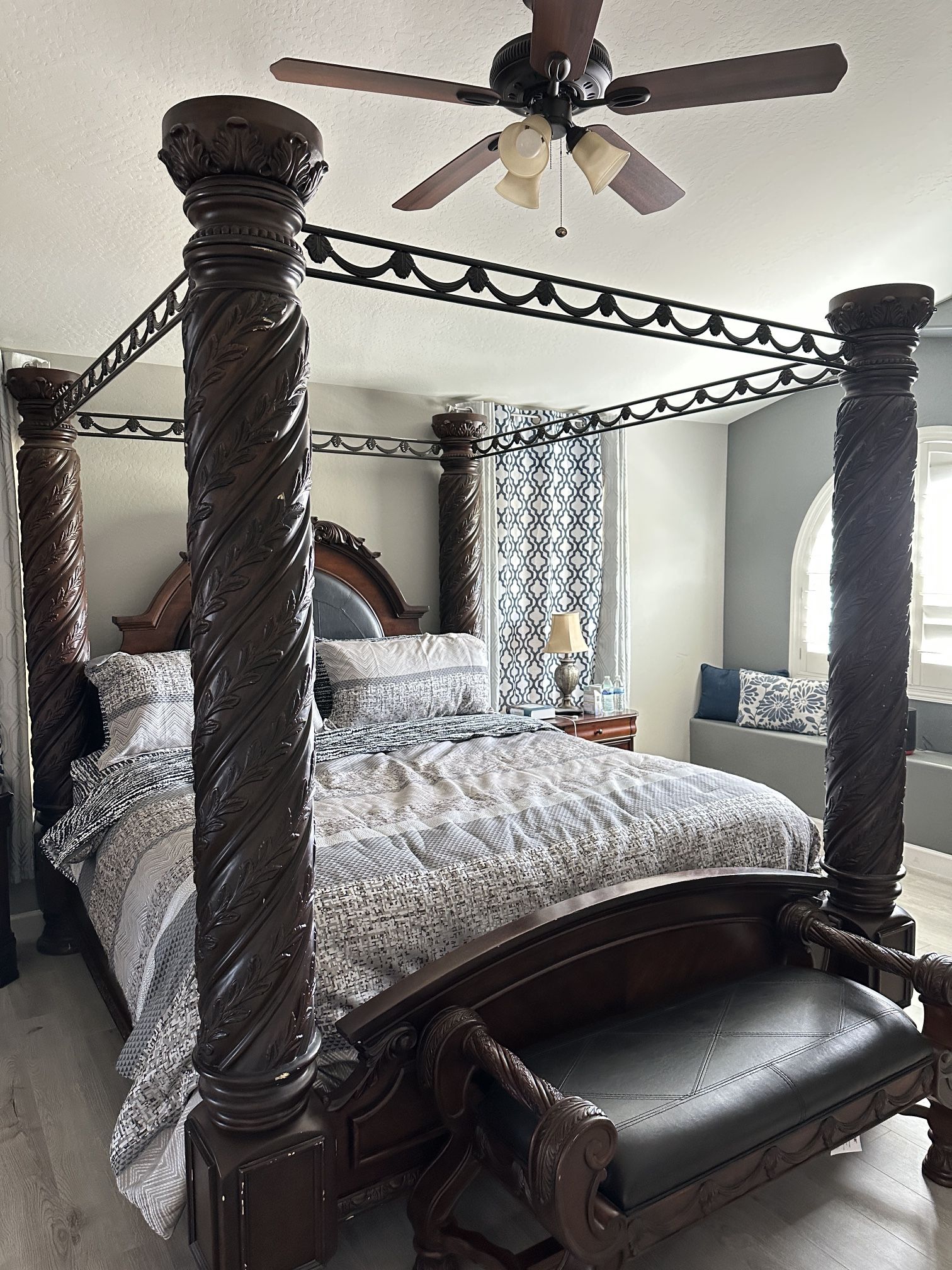 King Size Canopy Bed, Dresser With Mirror , 2 Night Stands And Bench