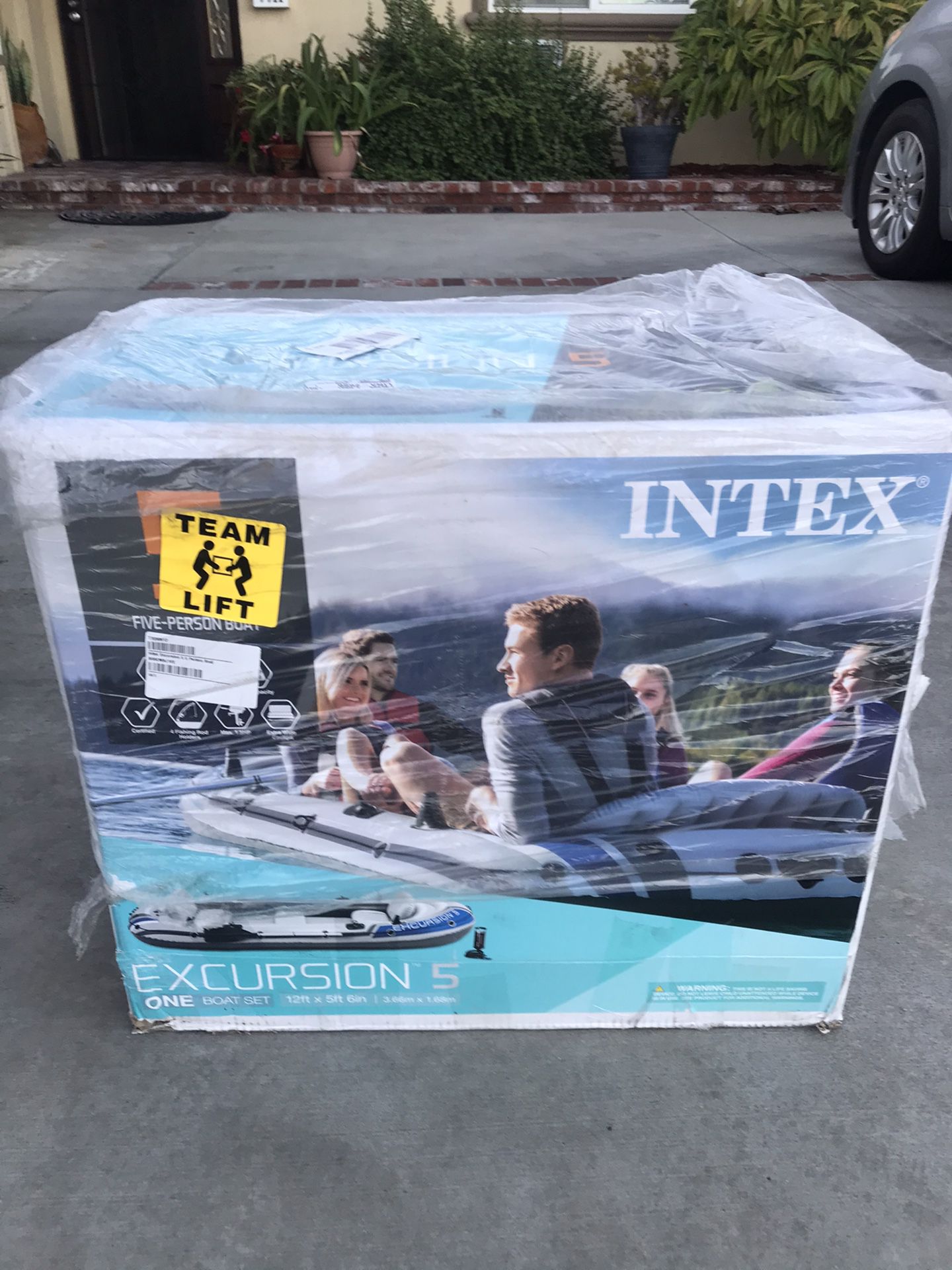 Intex Excursion 5, 5-Person Inflatable Boat Set w/ Aluminum Oars & Air Pump