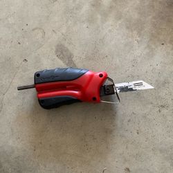 Jigsaw Called VersaSaw Hooks To Your Drill