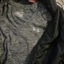 Jacket And T Shirt Under Armor Size M for Women 
