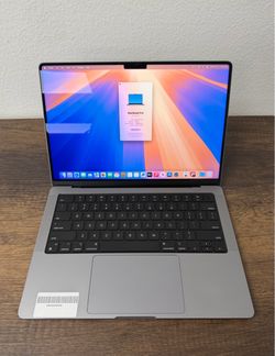 14" MacBook Pro M1 Pro 8 Core*500GB SSD*16GB RAM