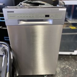 New Frigidaire 18 Inch Dishwasher One Year Warranty for Sale in