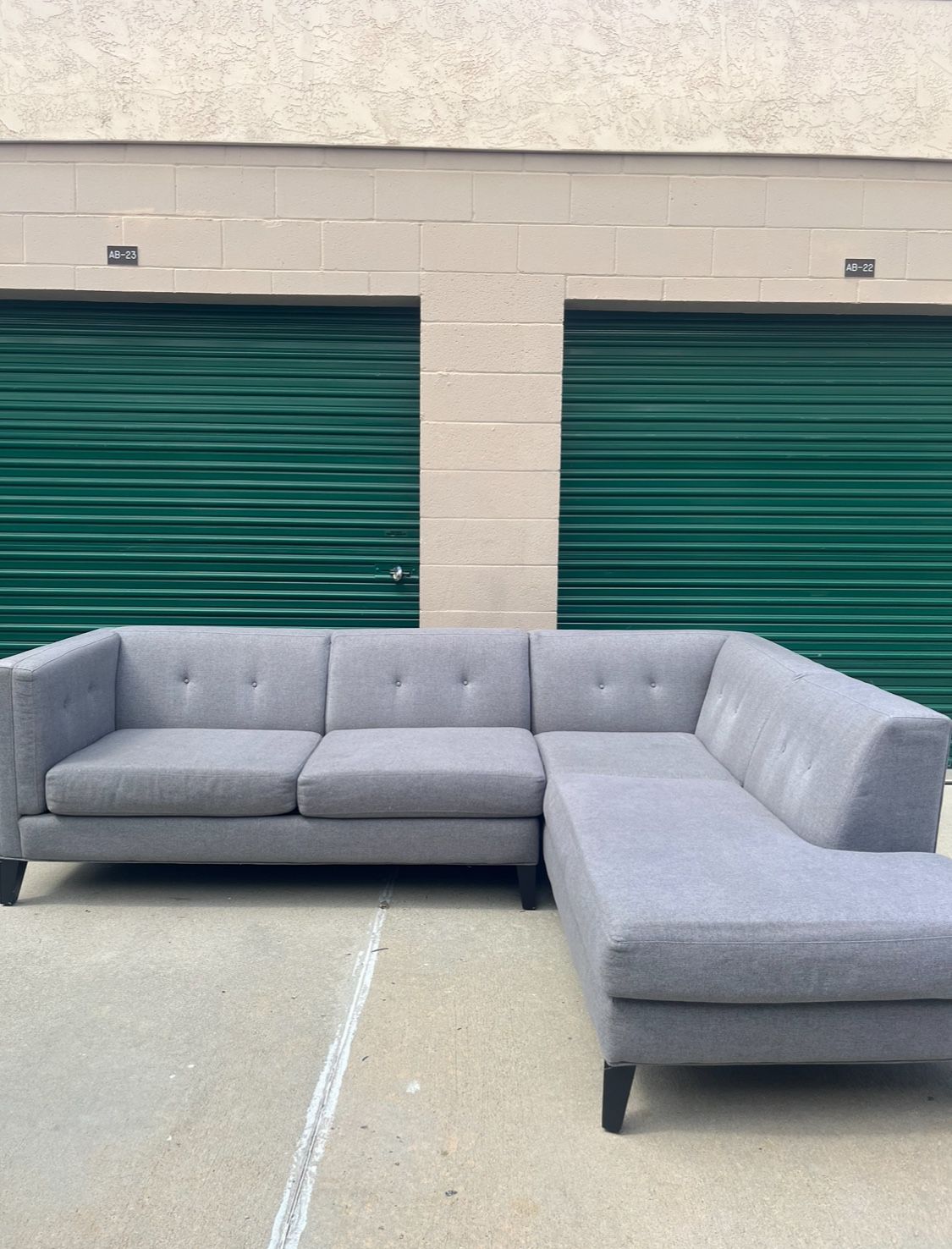 Jonathan Louis Sectional Couch *Delivery Available*