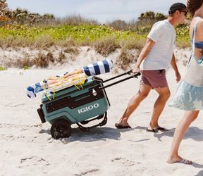 Igloo Trailmate Journey 70Qt Wheeled Cooler | Insulated Hard Shell Ice Chest