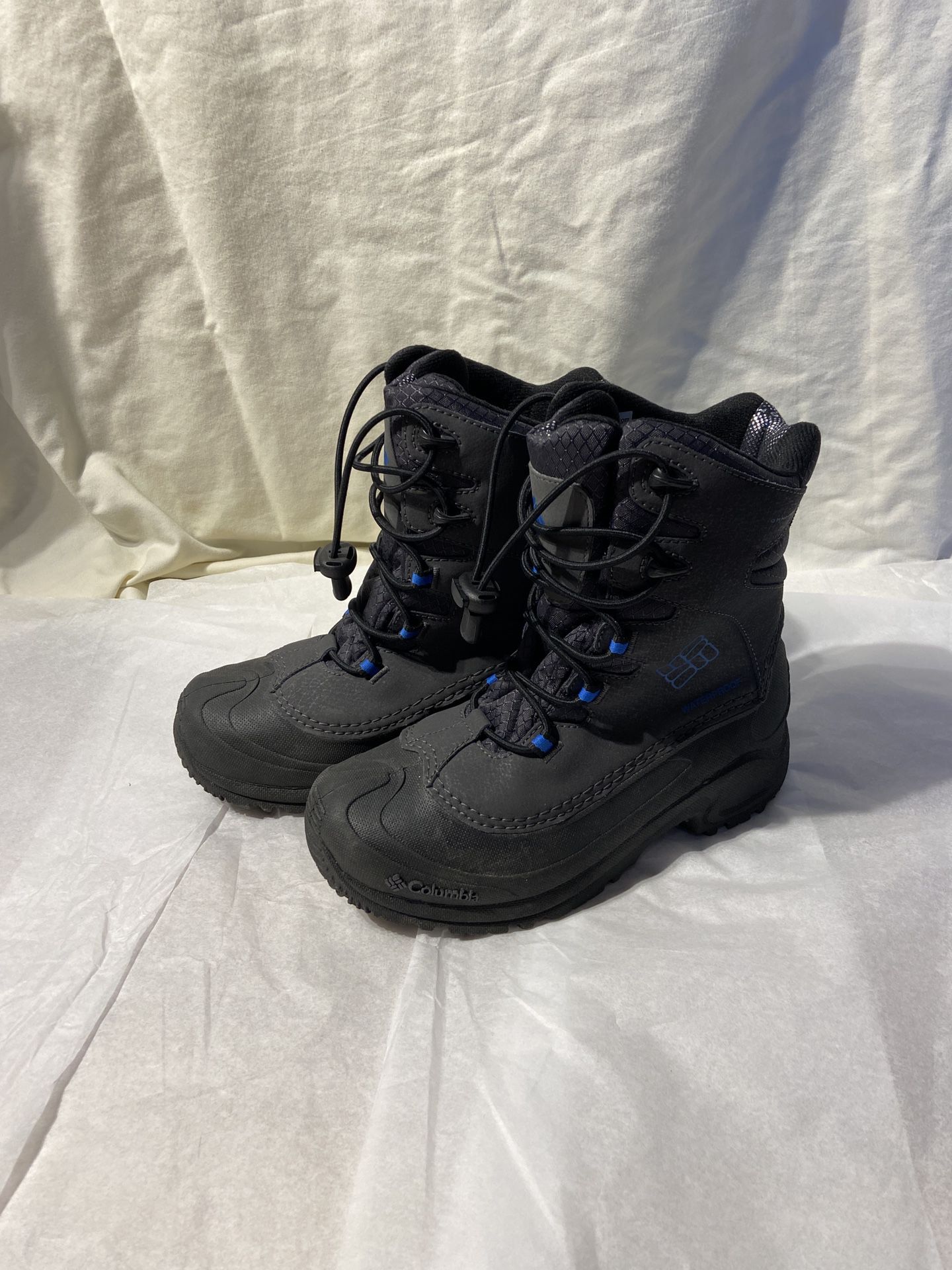 Columbia 200 Gram Boots Childrens Size 4