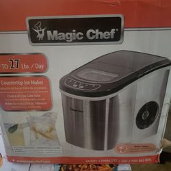 Mágic Chef ICE Maker for Sale in Houston, TX - OfferUp