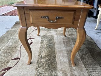 Ethan Allen End/side Table