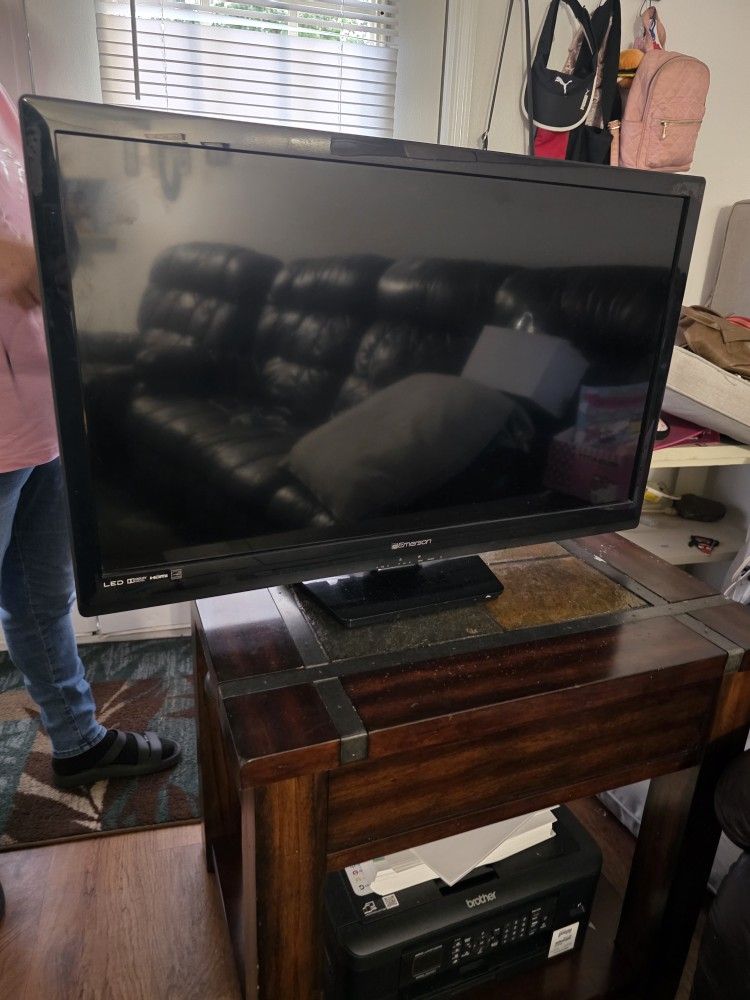 Emerson Tv