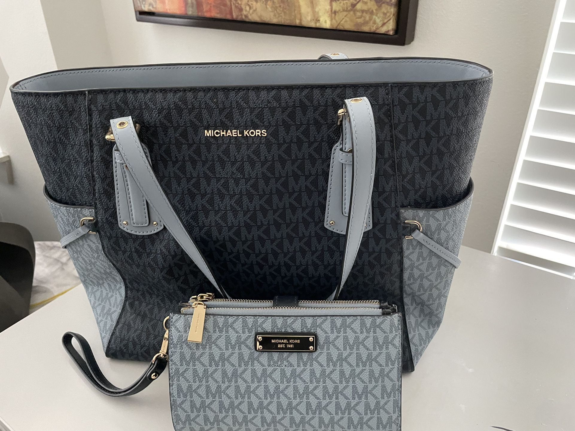 Micheal Kors Tote And Wallet