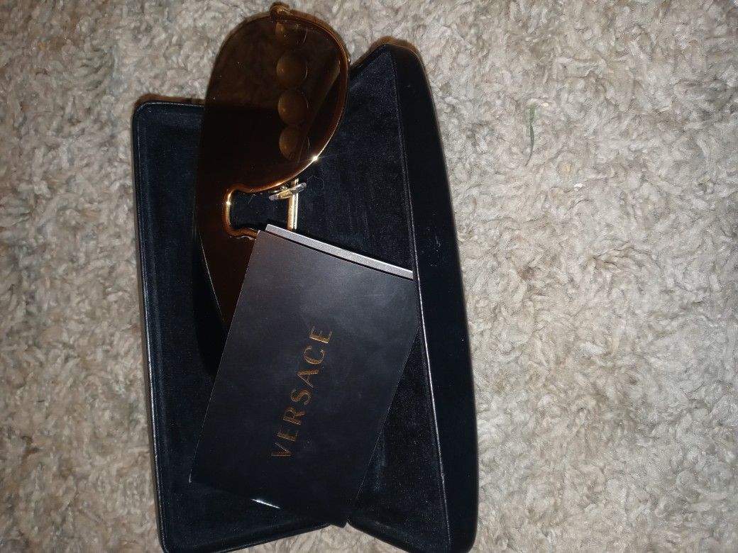 He Knows What Jebweehhdo